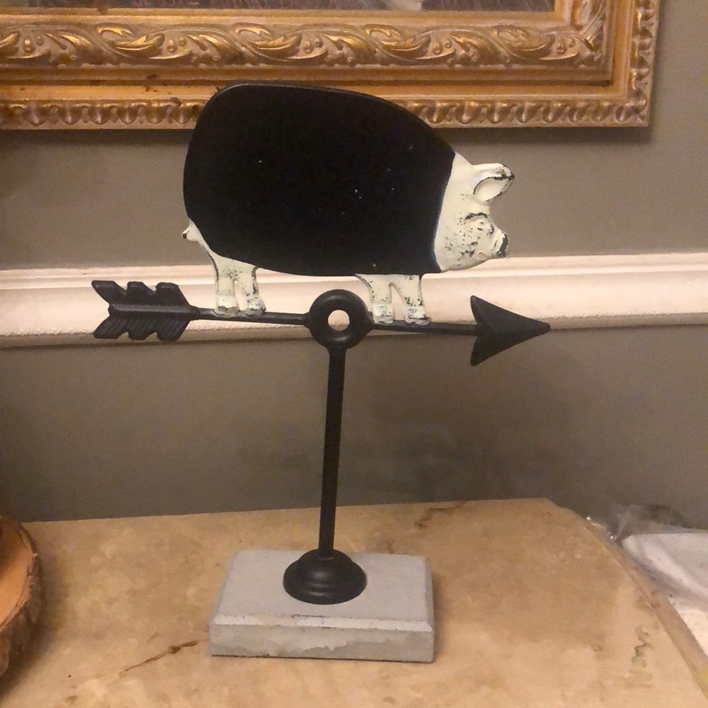 Metal pig weathervane